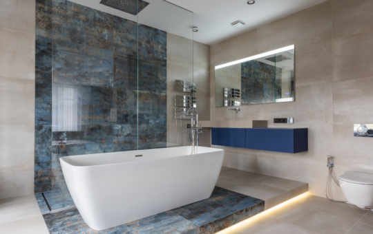 Banheiras retangulares em projetos de design de interiores | Foto de um banheiro com banheira retangular | Banheiras Bom Banho