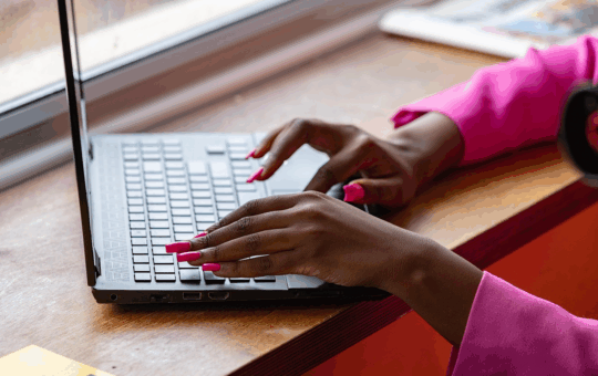 EAD: veja como é possível conciliar trabalho e pós