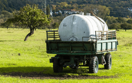 Caminhão pipa: preço e abastecimento de aluguel